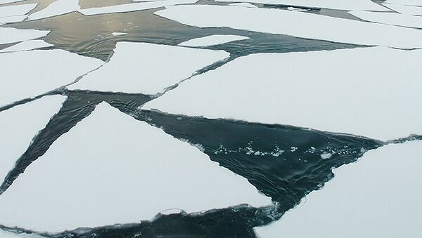 Синоптики предупреждают сахалинцев об опасности выхода на лед из-за циклона