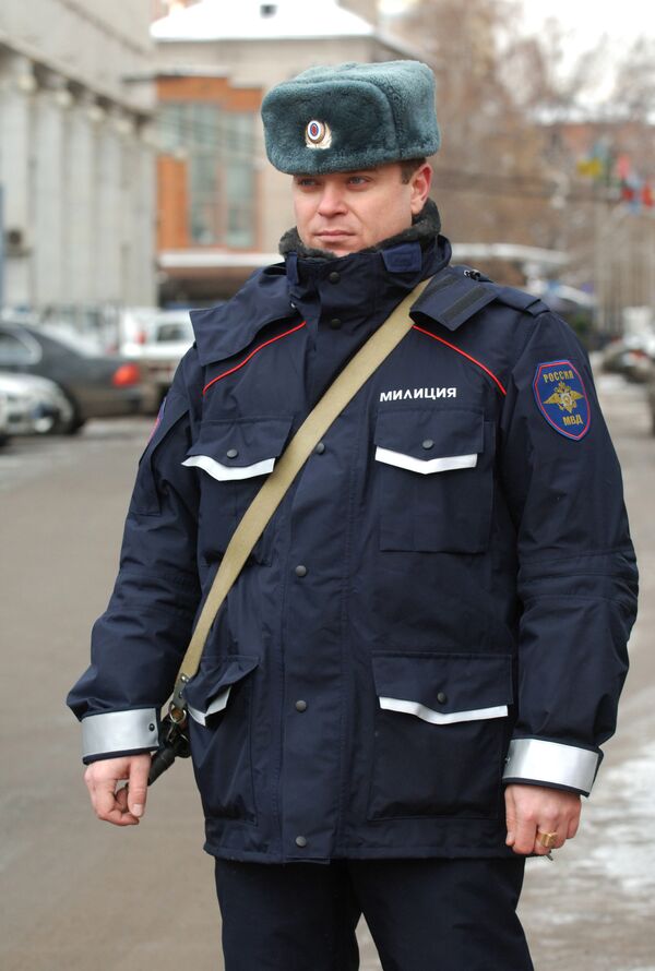 Россияне из всех правоохранительных органов более всего осведомлены о работе милиции, однако безусловно ей доверяют менее 10% населения