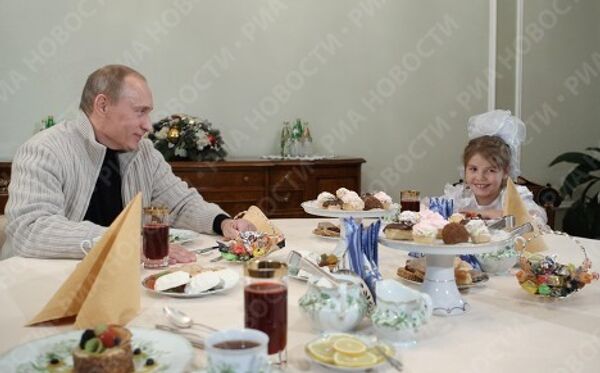 В.Путин встретился с 9-летней Дашей Варфоломеевой в Ново-Огарево