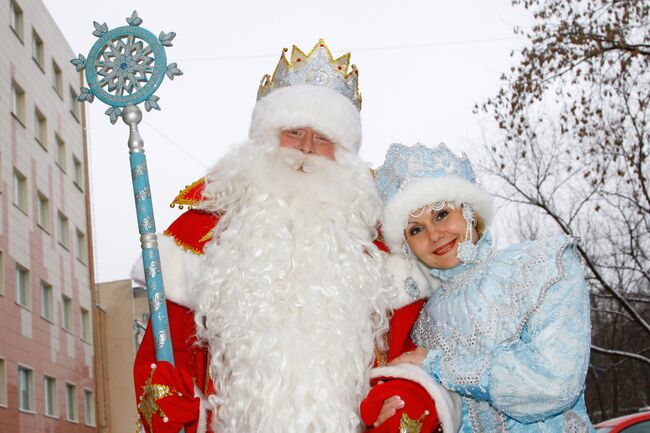 Деды Морозы и Снегурочки в Москве сдали экзамен на профпригодность