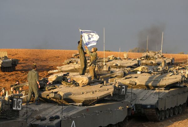 Израильская бронетехника на границе сектора Газа
