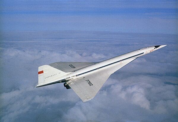 40 лет назад, 31 декабря 1968 года, совершил свой первый полет Ту-144, на два месяца обогнав франко-британский Конкорд