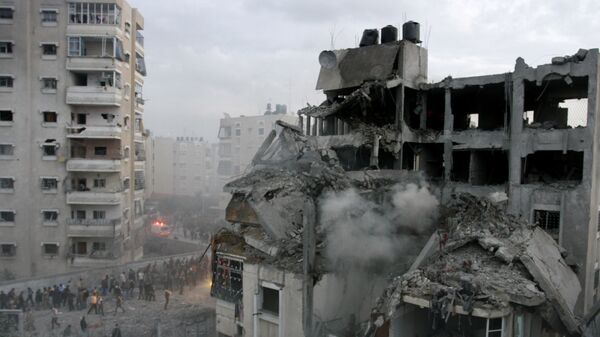 Разрушенный в результате авиаударов израильских ВВС дом одного из военачальников движения ХАМАС