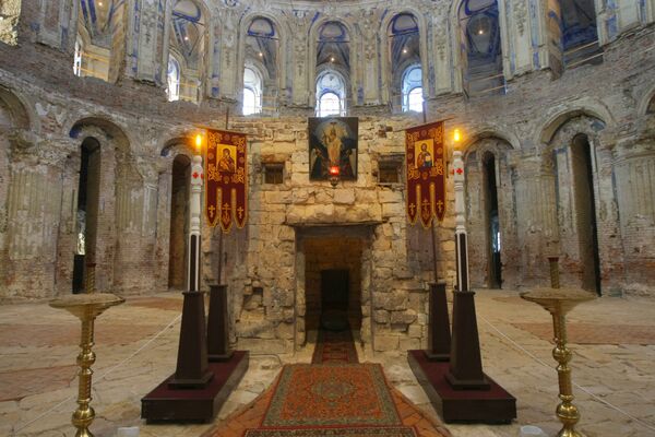 Кувуклия Гроба Господня в Воскресенском соборе Ново-Иерусалимского монастыря
