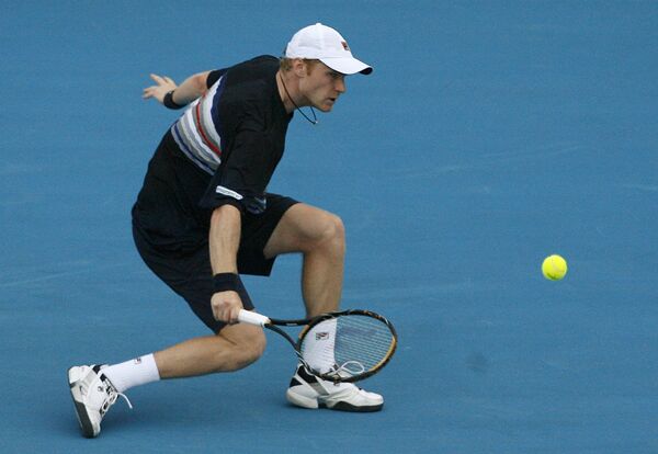 Дмитрий Турсунов на турнире в Сиднее