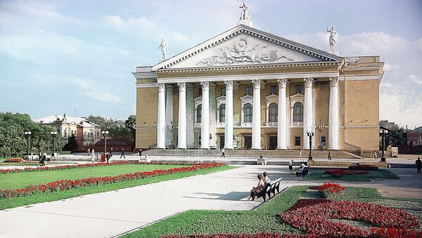 Челябинский театр оперы и балета. Архив