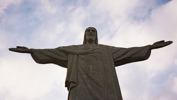 Статуя Христа Спасителя в Рио-де-Жанейро. Архив