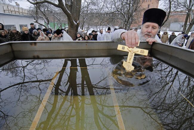 Обряд освящения воды. Архив