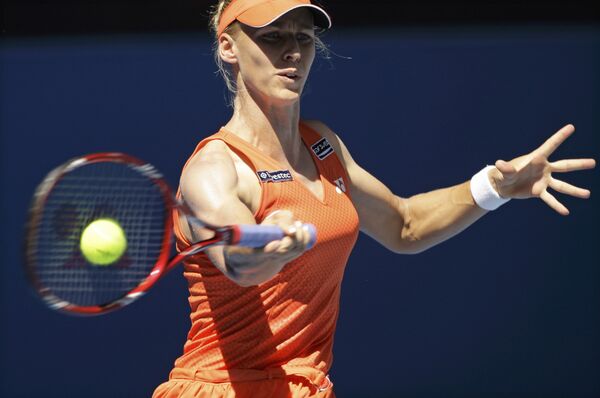 Елена Деметьева в матче против Кристины Барройс на Australian Open