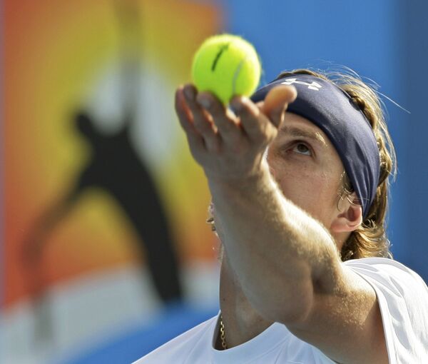 Игорь Андреев в матче против канадца Питера Полански на Australian Open