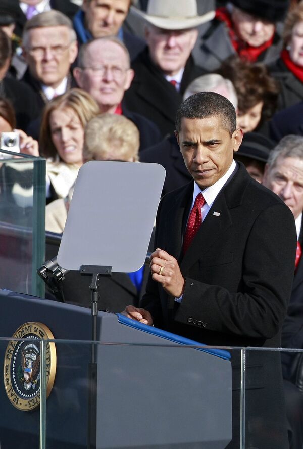 Барак Обама произносит речь на инаугурации в Вашингтоне