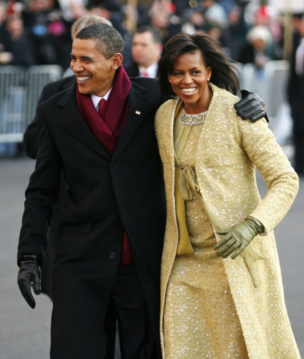 Президент США Барак Обама с супругой Мишель после церемонии инаугурации
