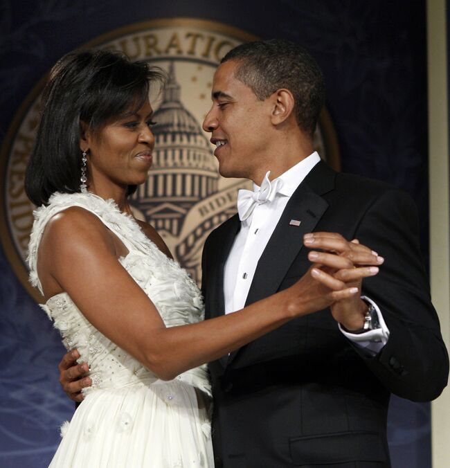 Президент США Барак Обама с супругой Мишель на инаугурационном балу Youth Inaugural