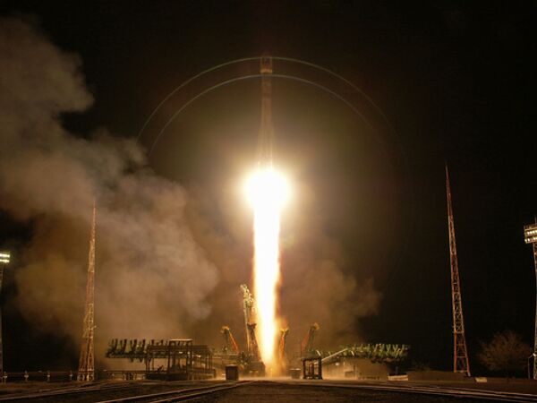 Иран все-таки сдержал обещание до окончания года по иранскому солнечному календарю (завершается 20 марта) вывести на орбиту вокруг Земли собственной ракетой-носителем первый национальный спутник