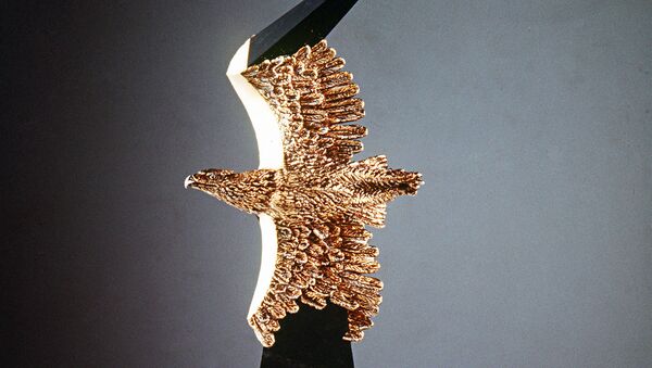 Статуэтка Золотой орел. Архивное фото