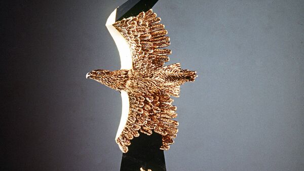 Статуэтка Золотой орел