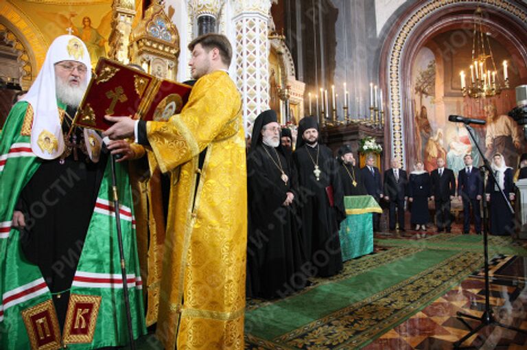 Церемония интронизации Патриарха Московского и всея Руси Кирилла