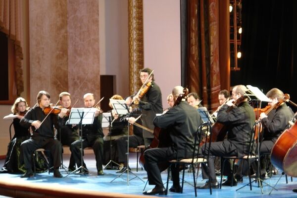 В числе участников - оркестр Солисты Москвы под управлением Юрия Башмета
