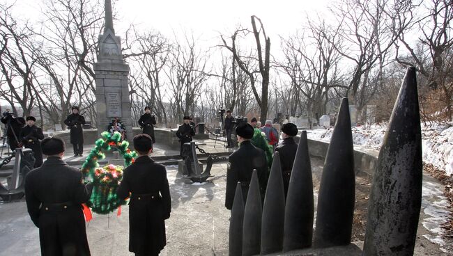 Во Владивостоке почтили память героев крейсера Варяг. Архивное фото