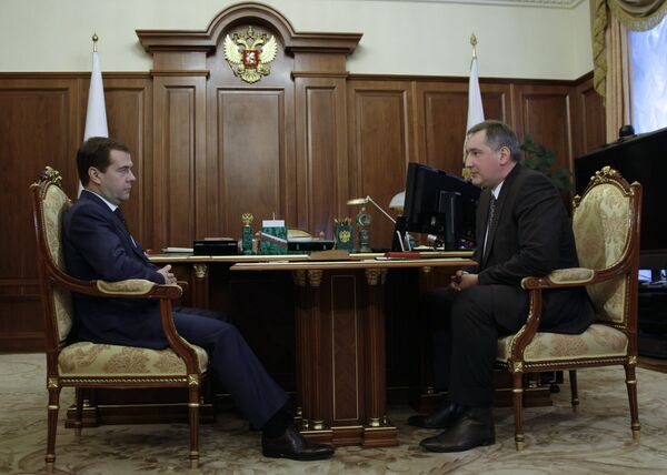 Встреча президента России Д. Медведева с постоянным представителем РФ при НАТО Д. Рогозиным