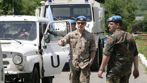 Военные наблюдатели ООН и российские миротворцы. Архив