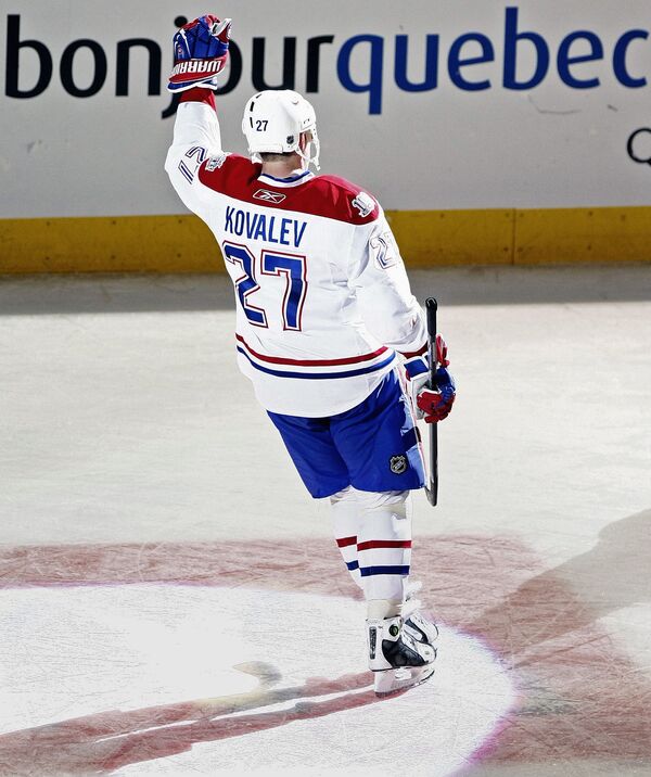 Форвард Монреаля Алексей Ковалев после матча против Оттавы в рамках регулярного чемпионата НХЛ