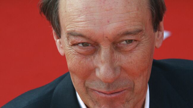 Олег Янковский