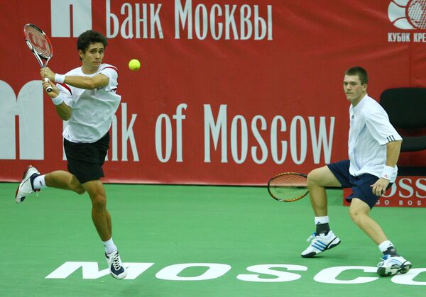 Российские теннисисты Игорь Куницын и Евгений Королев (слева направо) 