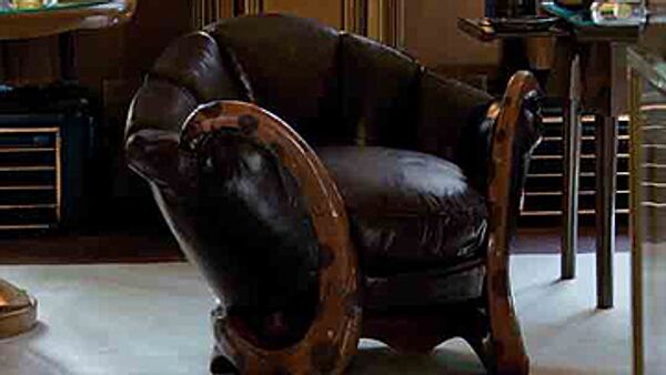 Кресло из коллекции Ива Сен-Лорана ушло на аукционе за 22 млн евро