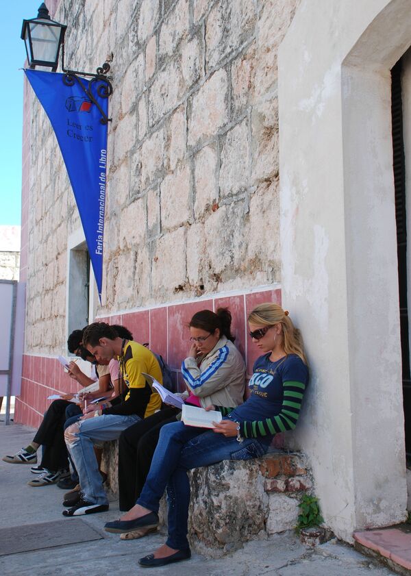 Молодые поэты Кубы отметили День славянской письменности и культуры