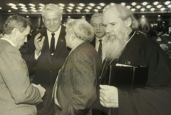 Выставка Святейший Патриарх Алексий Второй, открытая в храме Христа Спасителя в Москве
