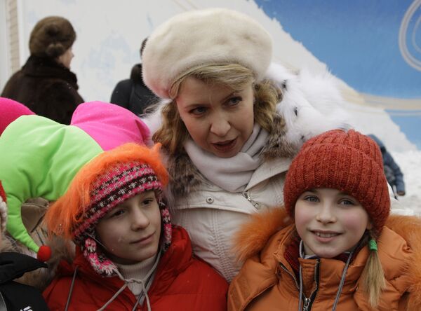 Светлана Медведева вместе с сиротами отметила Масленицу в спортивно-экологическом комплексое Лата Трэк