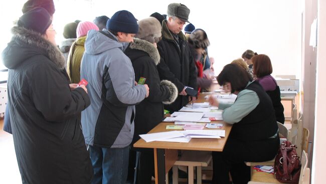 На выборах в Новосибирске, архивное фото