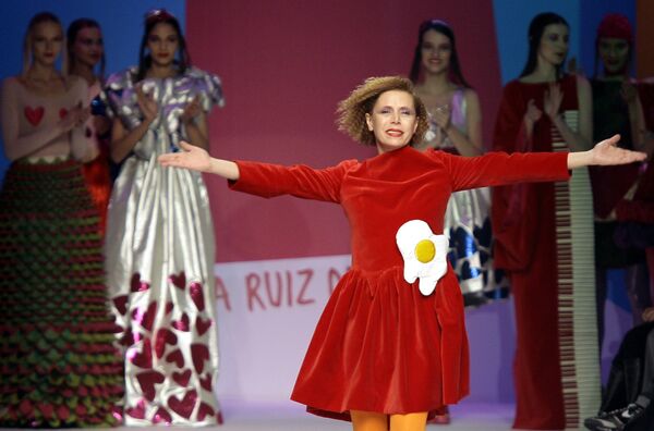 Дизайнер Agatha Ruiz De La Prada на Миланской неделе моды
