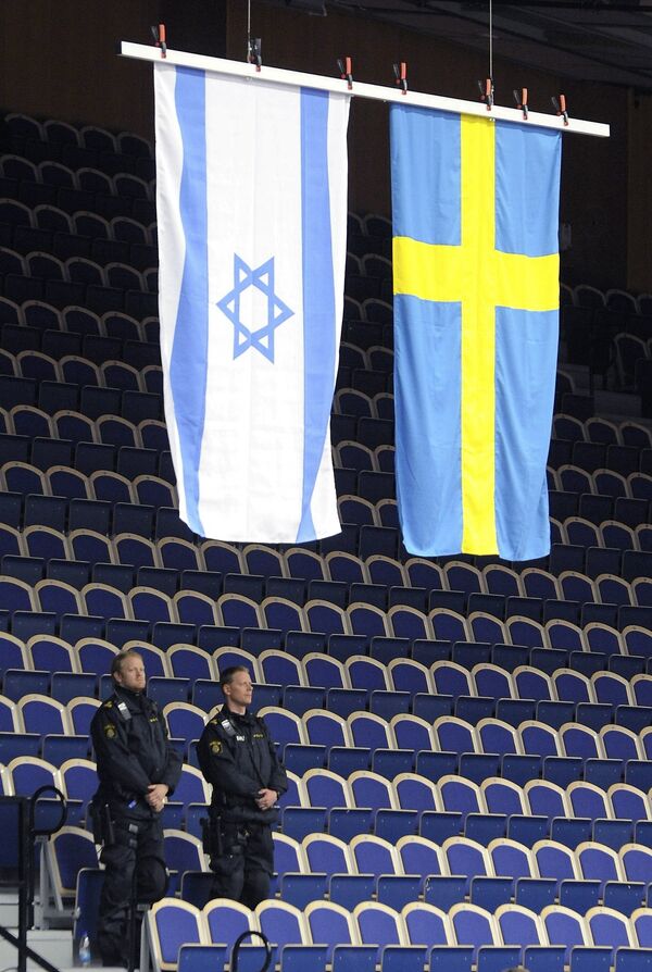 Флаги Израиля и Швеции