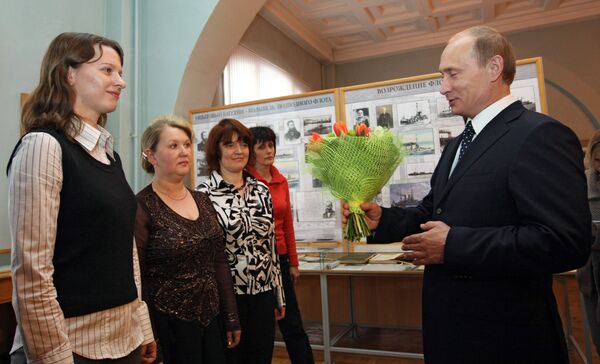 Премьер-министр РФ Владимир Путин посетил ЦНИИ им. академика А. Н. Крылова в Санкт-Петербурге