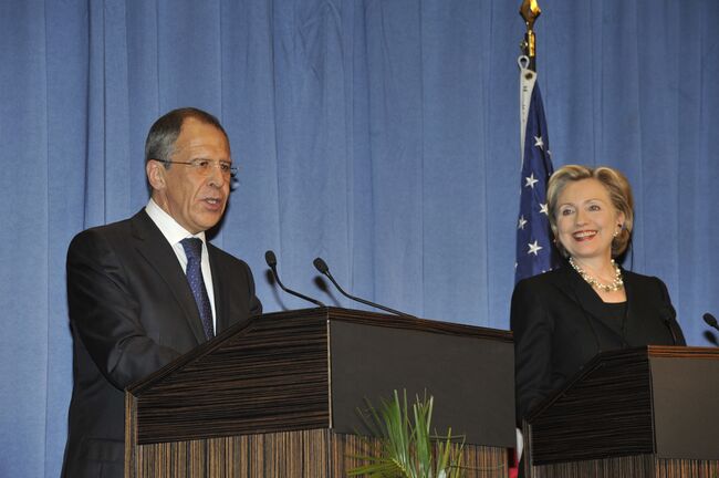 Главы внешнеполитических ведомств России и США Сергей Лавров и Хиллари Клинтон дали пресс-конференцию в Женеве