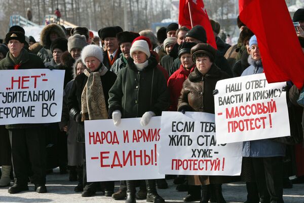 Жители Бердска провели митинг против расформирования 67-й отдельной бригады спецназа