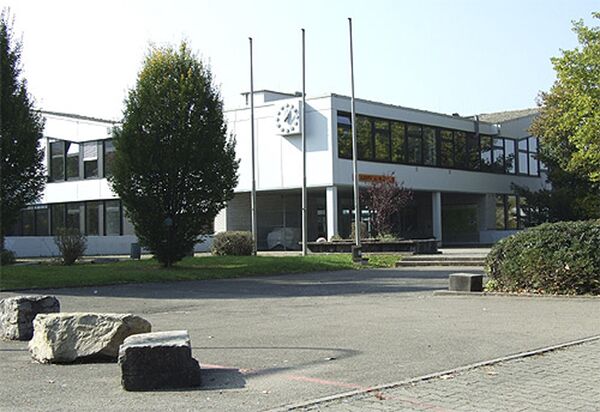 Полиция не подтверждает задержание подозреваемого в стрельбе в гимназии в ФРГ