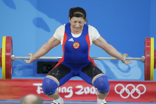 Тяжелоатлетка Светлана Цорукаева