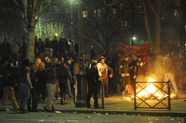 Беспорядки и акции протеста в Париже