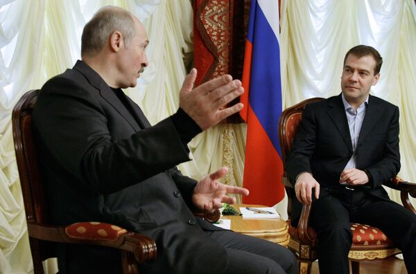Лукашенко просит Медведева помочь с биатлонным объектом в Сочи
