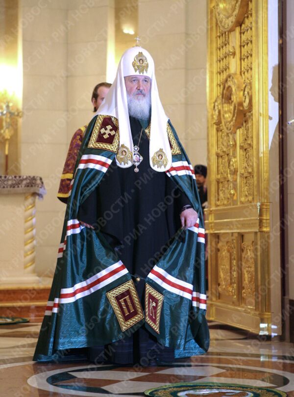 Святейший Патриарх Московский и всея Руси Кирилл совершил всенощную службу в соборе Христа Спасителя в Калининграде