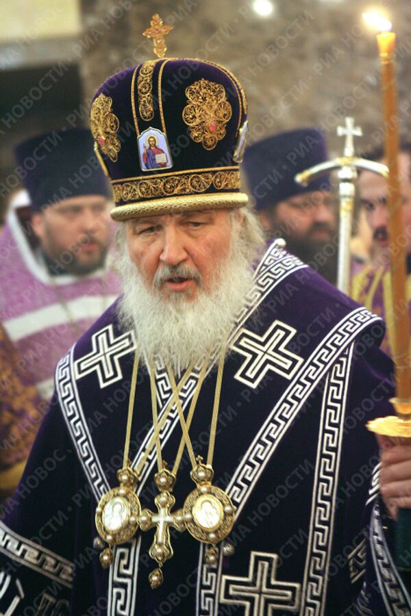 Святейший Патриарх Московский и всея Руси Кирилл совершил всенощную службу в соборе Христа Спасителя в Калининграде