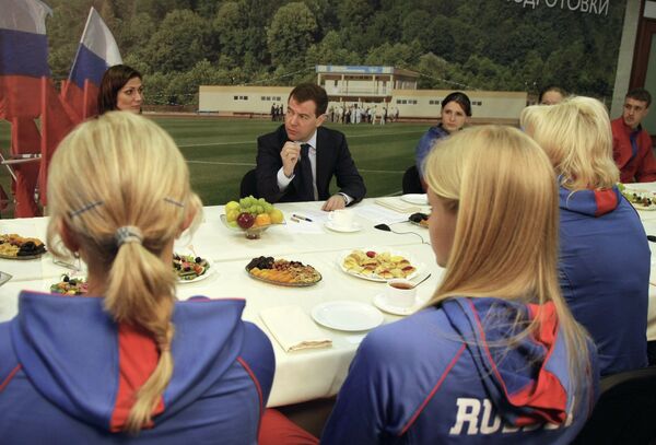 Д.Медведев посетил Южный федеральный центр спортивной подготовки в Сочи