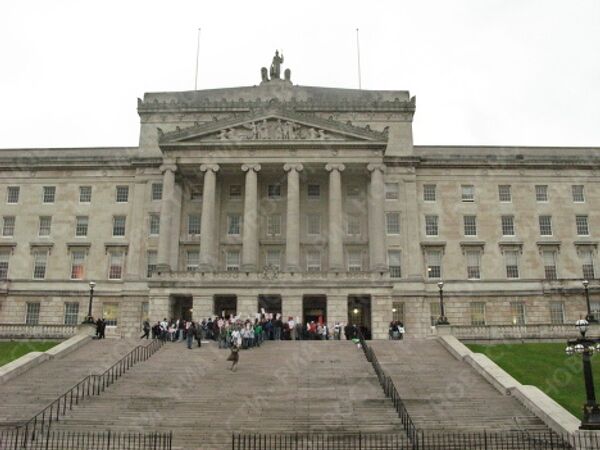 Лишь в этом году республиканцы и лоялисты начали совместную работу в  Парламентской Ассамблее Северной Ирландии  