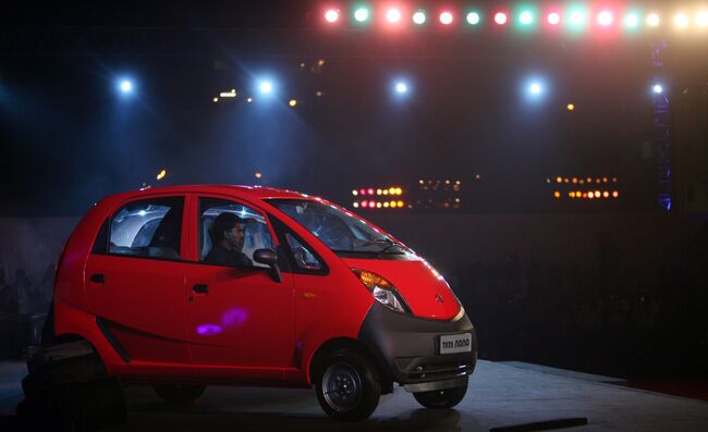 Самый дешевый в мире автомобиль Tata Nano