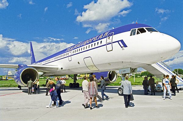 В Краснодар прилетел новый самолет за пассажирами аварийного Ту-204