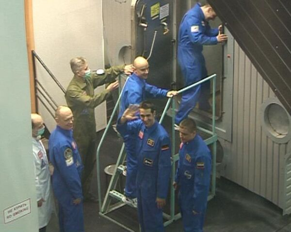 Шесть человек отправились в экспериментальный полет на Марс