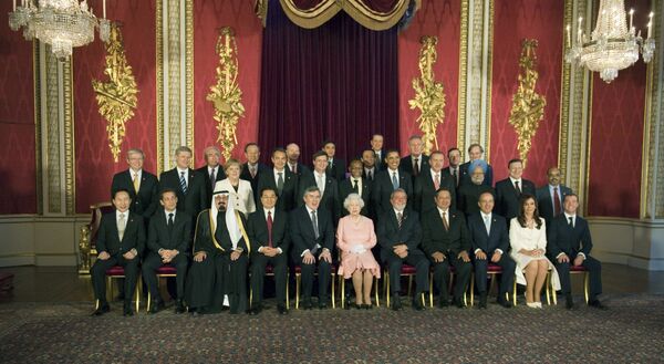 Участники приема от имени королевы Великобритании Елизаветы Второй в честь глав государств и правительств Группы двадцати